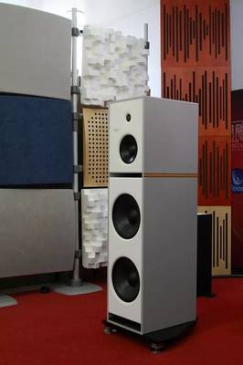 開(kāi)放包容 鼓動(dòng)人心 2019第十五屆“新深圳音響展”盛大開(kāi)幕（展廳篇）